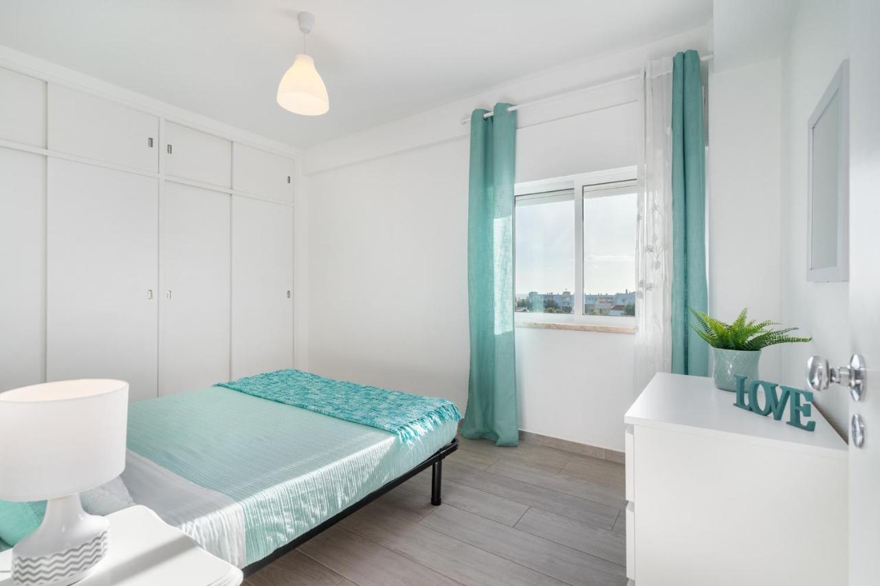 Apartamento Cor Do Mar - Sunny, Clean And Spacious Apartment With Sea View, In Alvor - Very Close Walking Distance To The Beach And Alvor Village Exterior foto